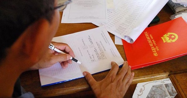 Hồ sơ khởi kiện hủy giấy chứng nhận quyền sử dụng đất