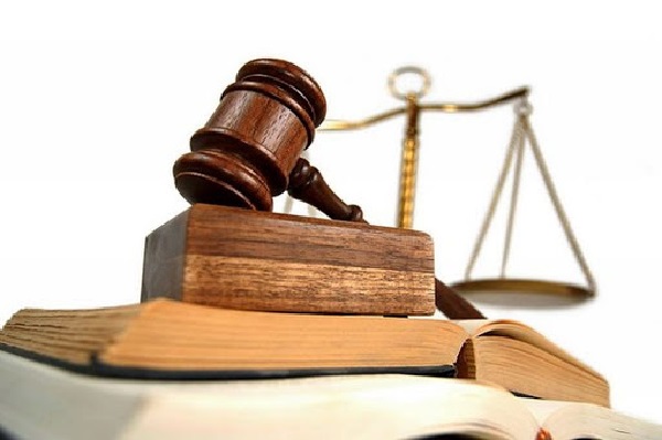 Khởi kiện vụ án hành chính