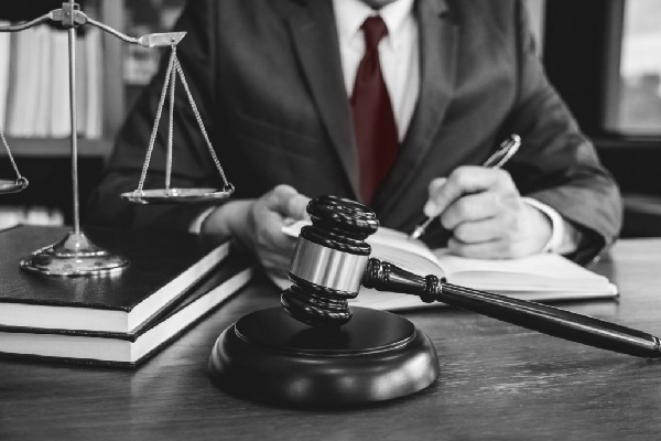 Luật sư tư vấn giảm thời gian chấp hành án phạt tù