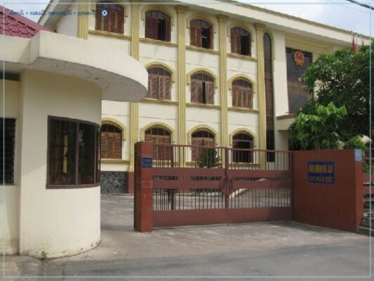 Thẩm quyền giải quyết đơn kiện hàng xóm lần chiếm đất