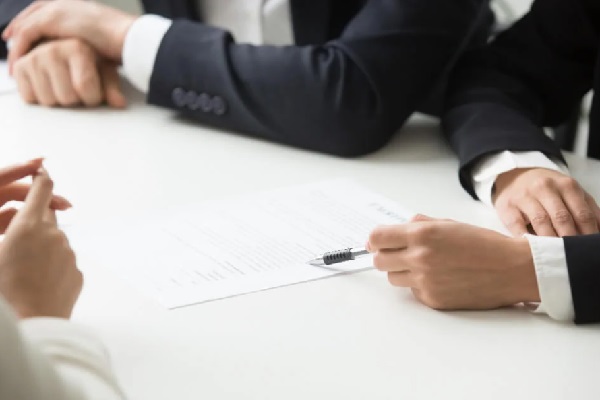 Luật sư tư vấn khởi kiện dân sự