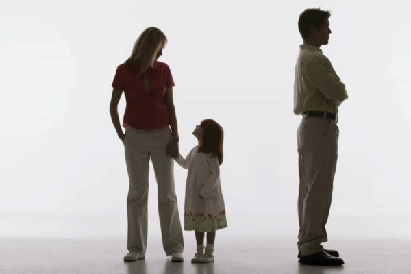 Ai được quyền nuôi con